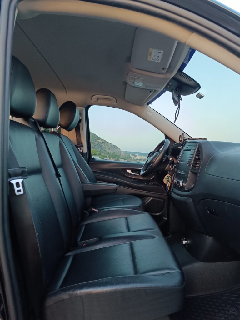 Asso_Travel_Interior1