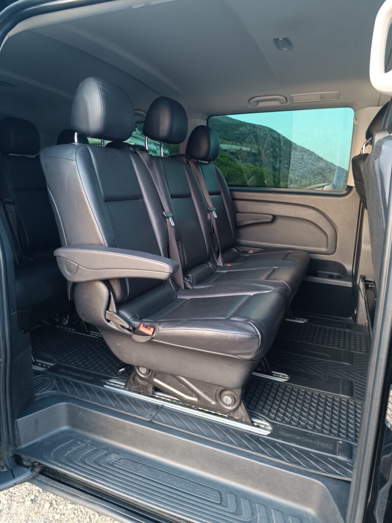 Asso_Travel_Interior3